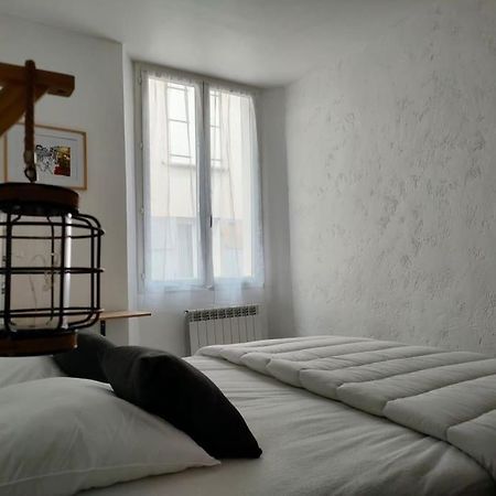 Appartement Au Coeur Du Village シストロン エクステリア 写真