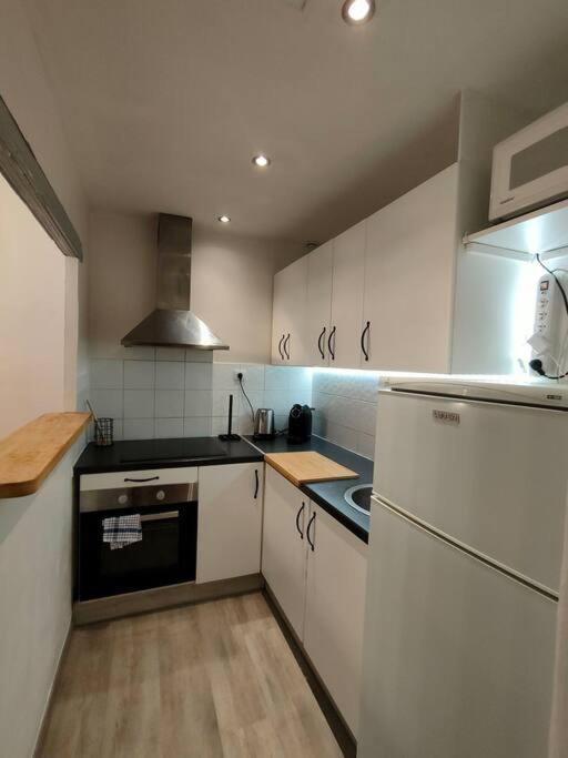 Appartement Au Coeur Du Village シストロン エクステリア 写真